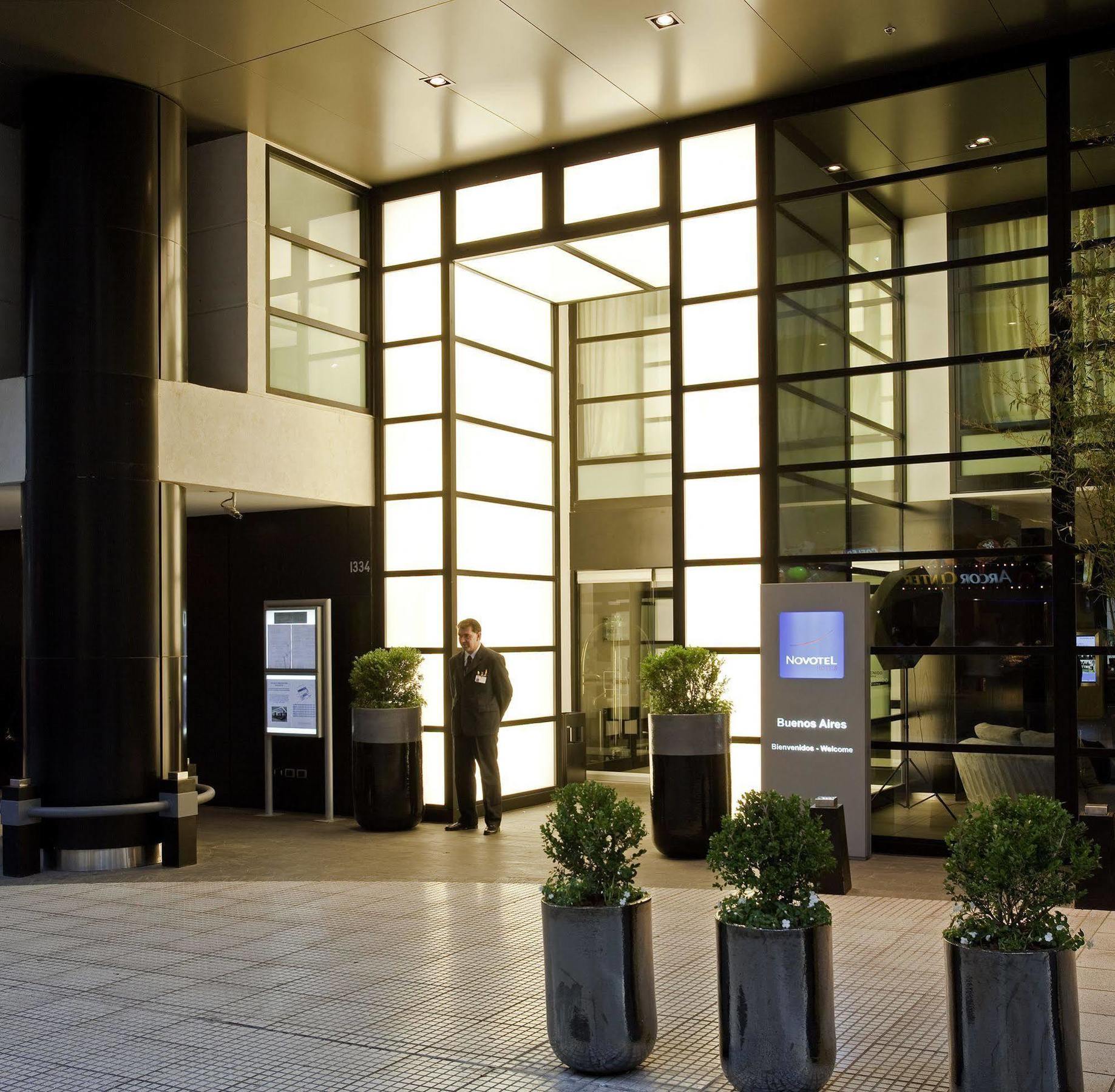 Novotel Buenos Aires Exterior photo